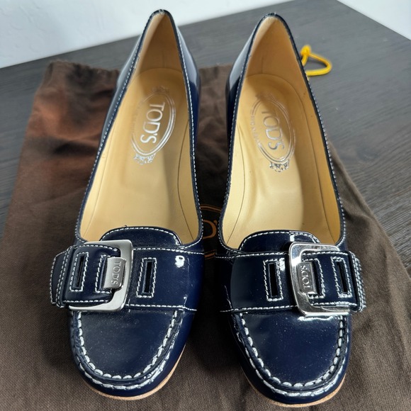 Tods Navy Patent Leather Buckle Heels Italian Made Size 36.5 - Picture 2 of 9